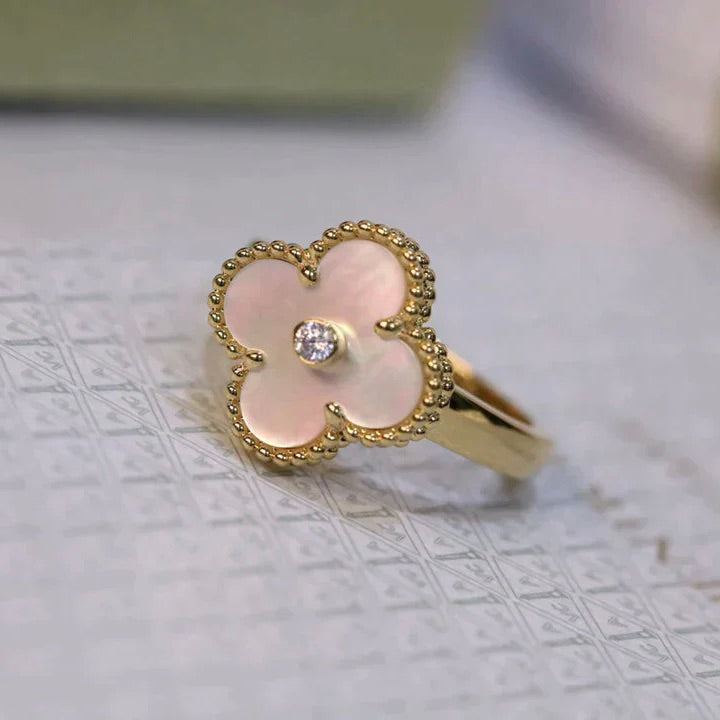 [BLAUE TRÄNEN]CLOVER PINK MOP RING GOLD DIAMANT