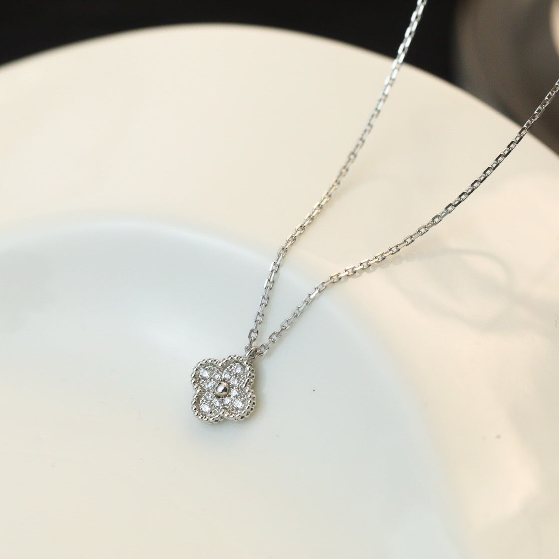 [BLAUE TRÄNEN]CLOVER MINI 9,5MM ANHÄNGER DIAMANT HALSKETTE