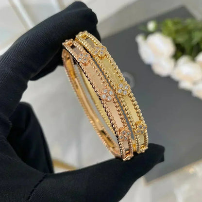 [BLUE TEARS]CLOVER BRACELET 4MM DIAMONDS