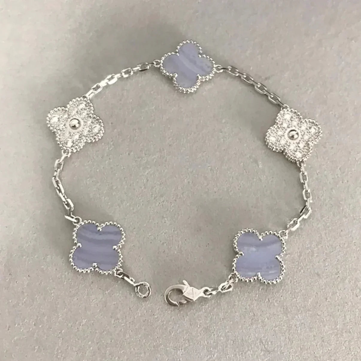 [BLUE TEARS] CLOVER 5 MOTIF PURPLE CHALCEDONY BRACELET COLLECTION