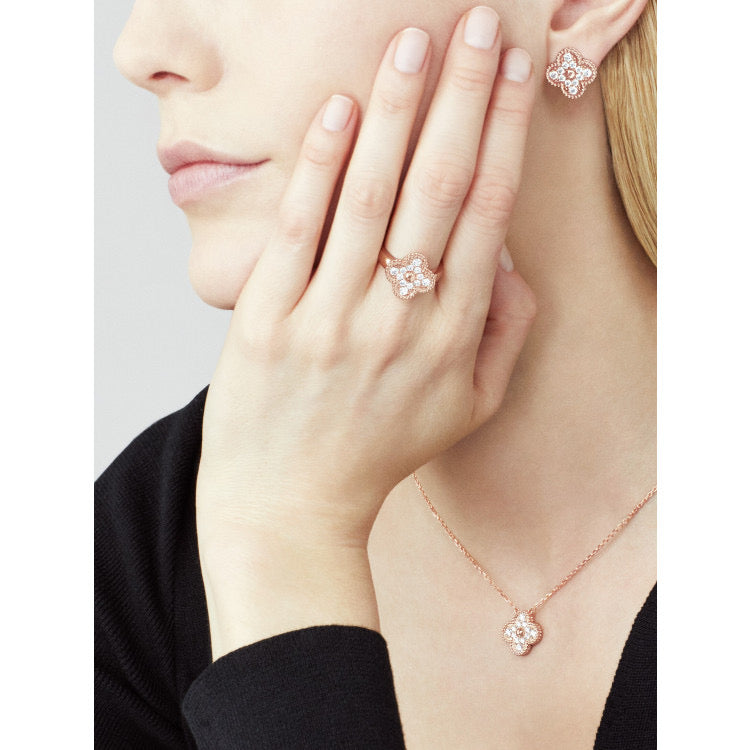 [BLAUE TRÄNEN]CLOVER 15MM DIAMANT-EINZELBLUMEN-HALSKETTE