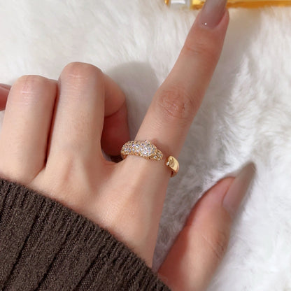 [Blue Tears Jewelry]PANTHERE HALF DIAMOND SMALL RING