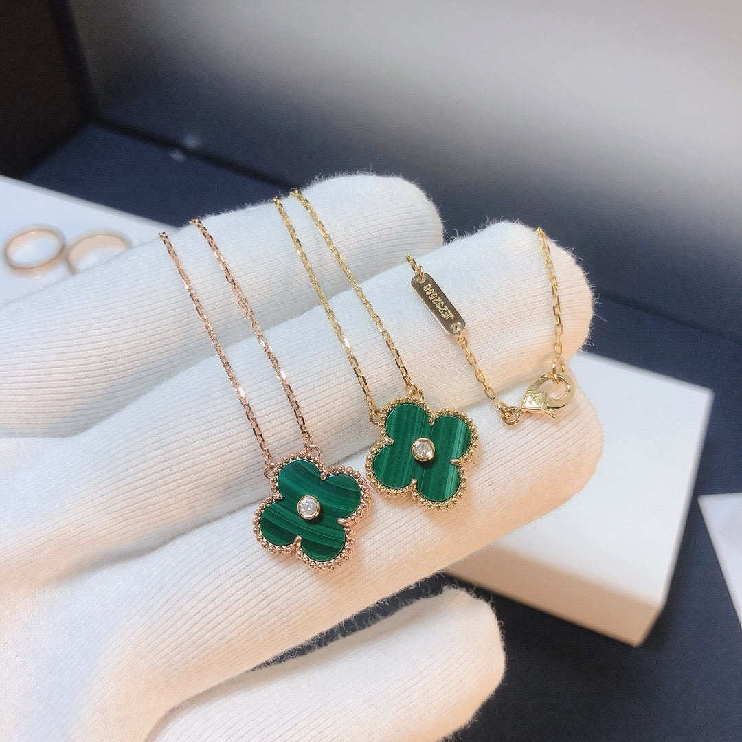 [BLAUE TRÄNEN]CLOVER 15MM DIAMANT-TÜRKIS-HALSKETTE