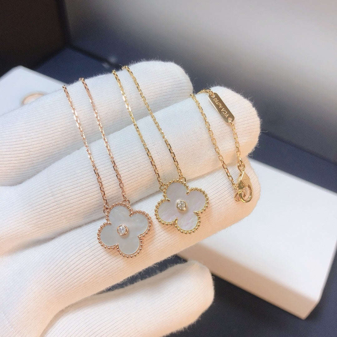 [BLAUE TRÄNEN]CLOVER 15MM DIAMANT WEISSE FRITILLARIA HALSKETTE