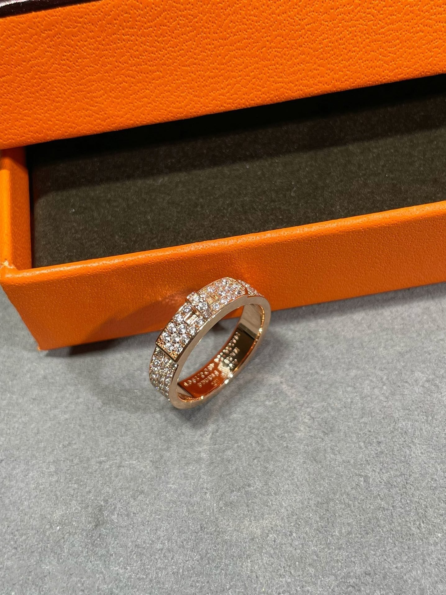[BLAUE TRÄNEN] KELLY ROSA GOLD DIAMANTRING