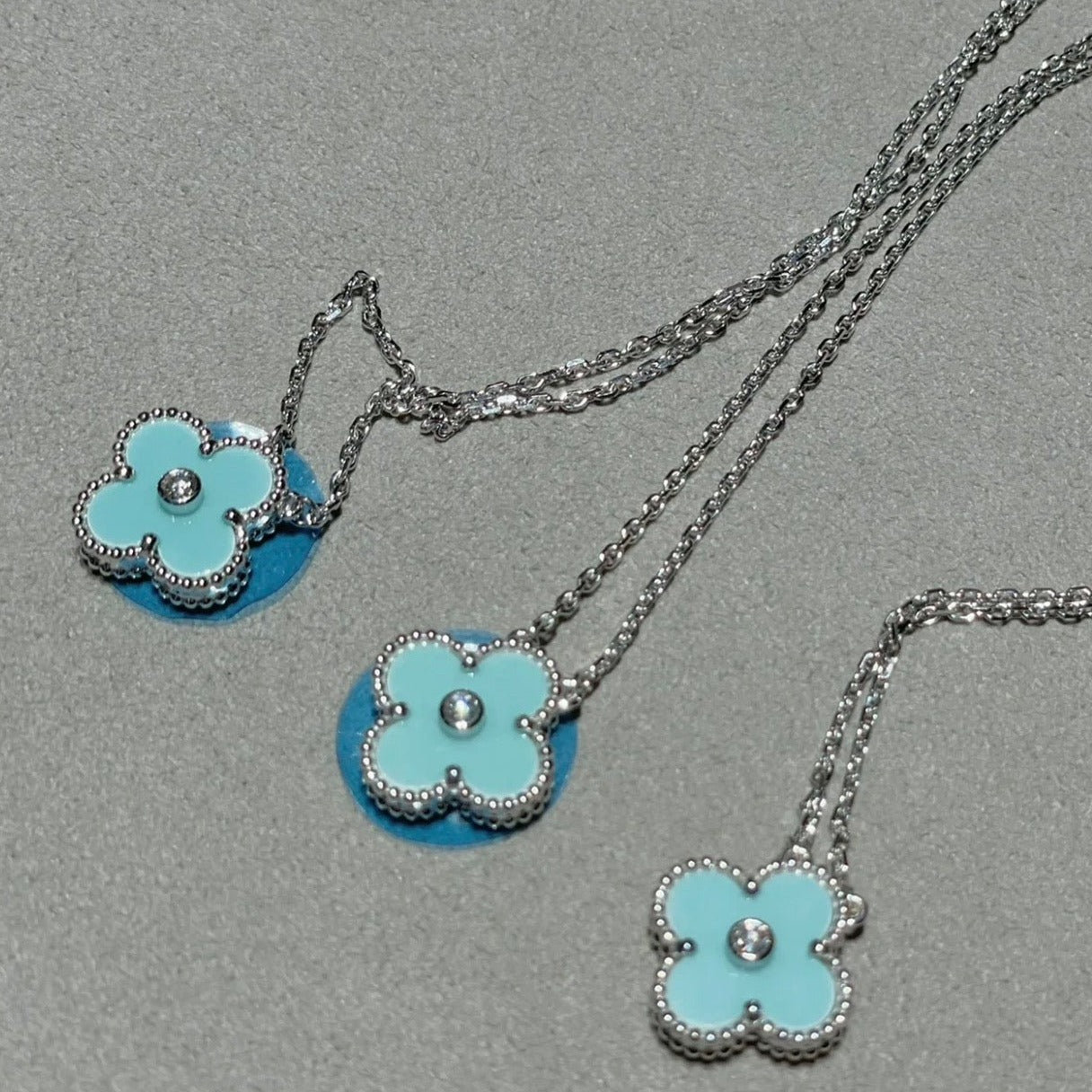 [BLAUE TRÄNEN]CLOVER 1 DIAMANT HELLBLAU SILBER HALSKETTE