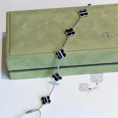 [BLUE TEARS] CLOVER 5 MOTIF PULSAR STONE BRACELET COLLECTION