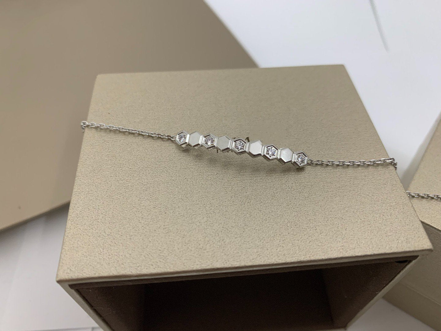 [BLAUE TRÄNEN] BIENENLIEBE ARMBAND DIAMANT 