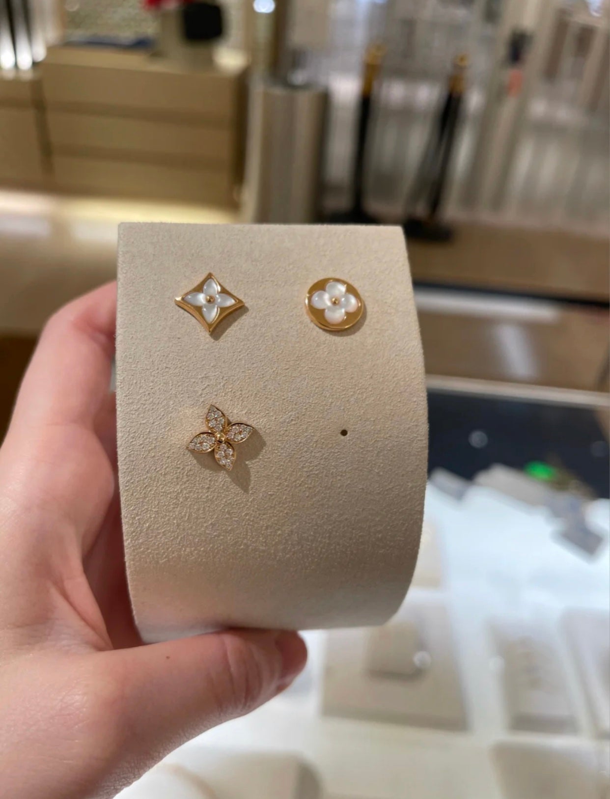 [BLAUE TRÄNEN] STERNBLUMEN-OHRSTECKER ROTGOLD DIAMANTEN