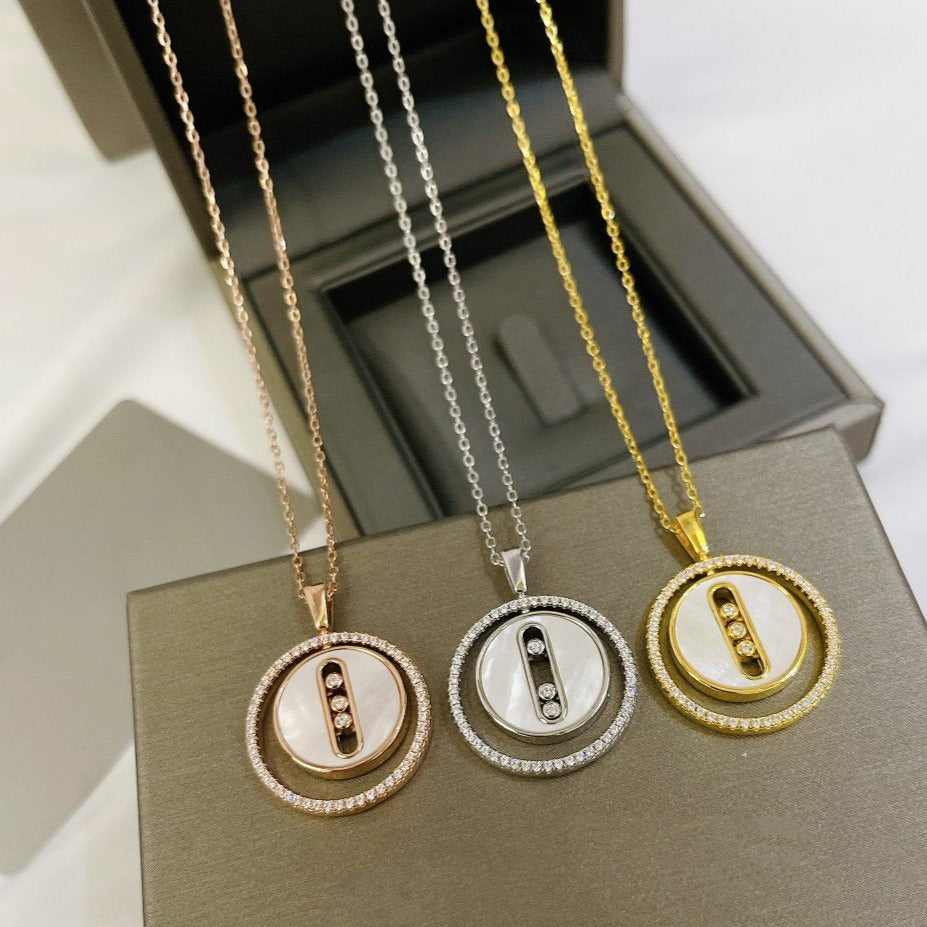 [Blue Tears Jewelry]LUCKY MOVE MM NACRE BLANCHE DIAMOND NECKLACE