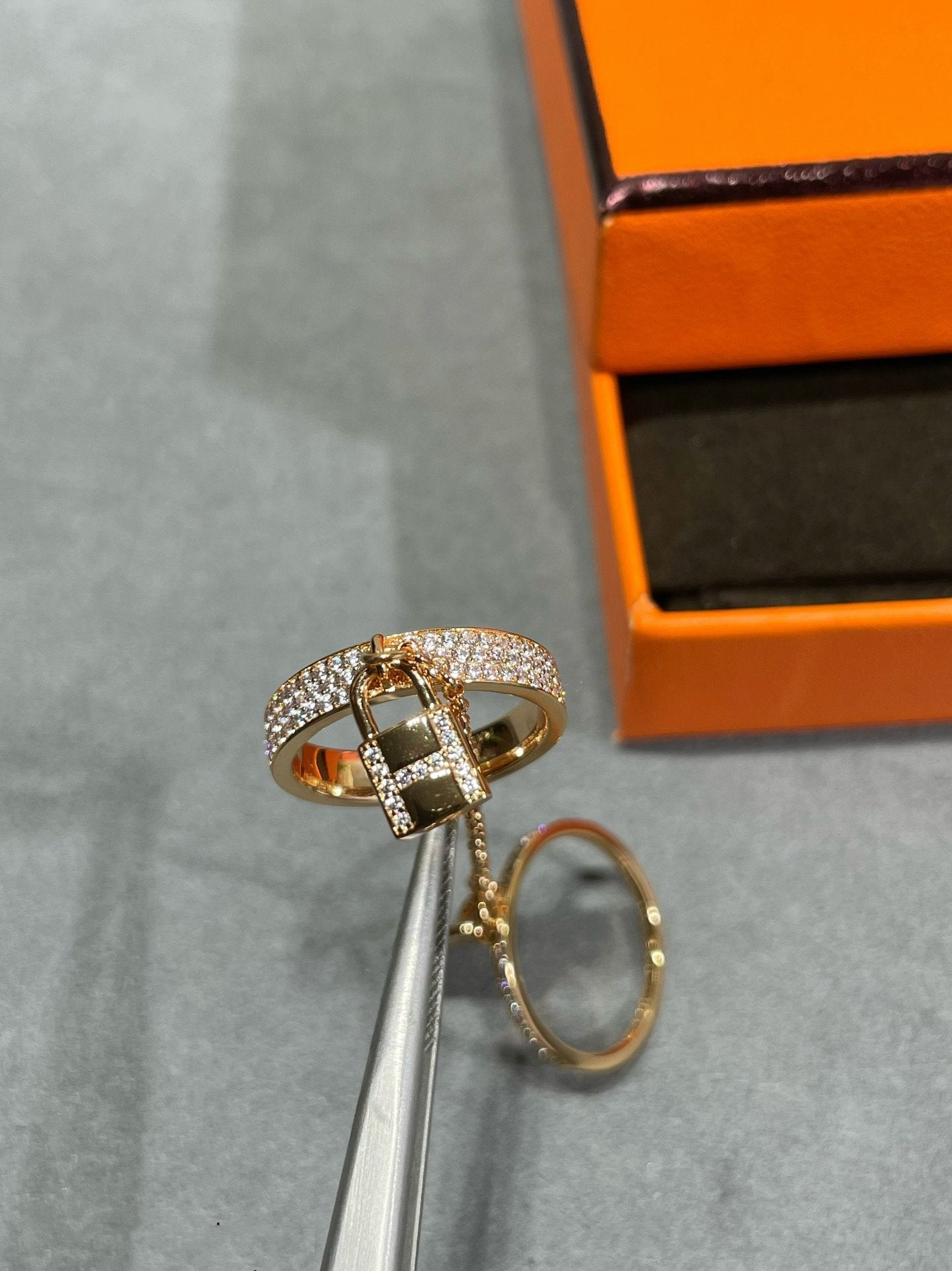 [BLUE TEARS]HM KELLY CLOCHETTE DOPPELRING MIT DIAMANTEN