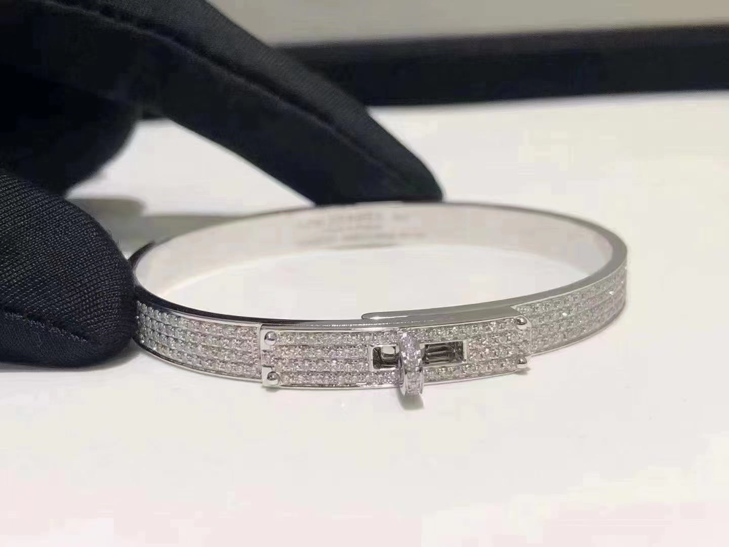 [BLUE TEARS]HM KELLY ARMBAND AUS SILBER MIT VOLLSTÄNDIGEM PAVE-DIAMANT