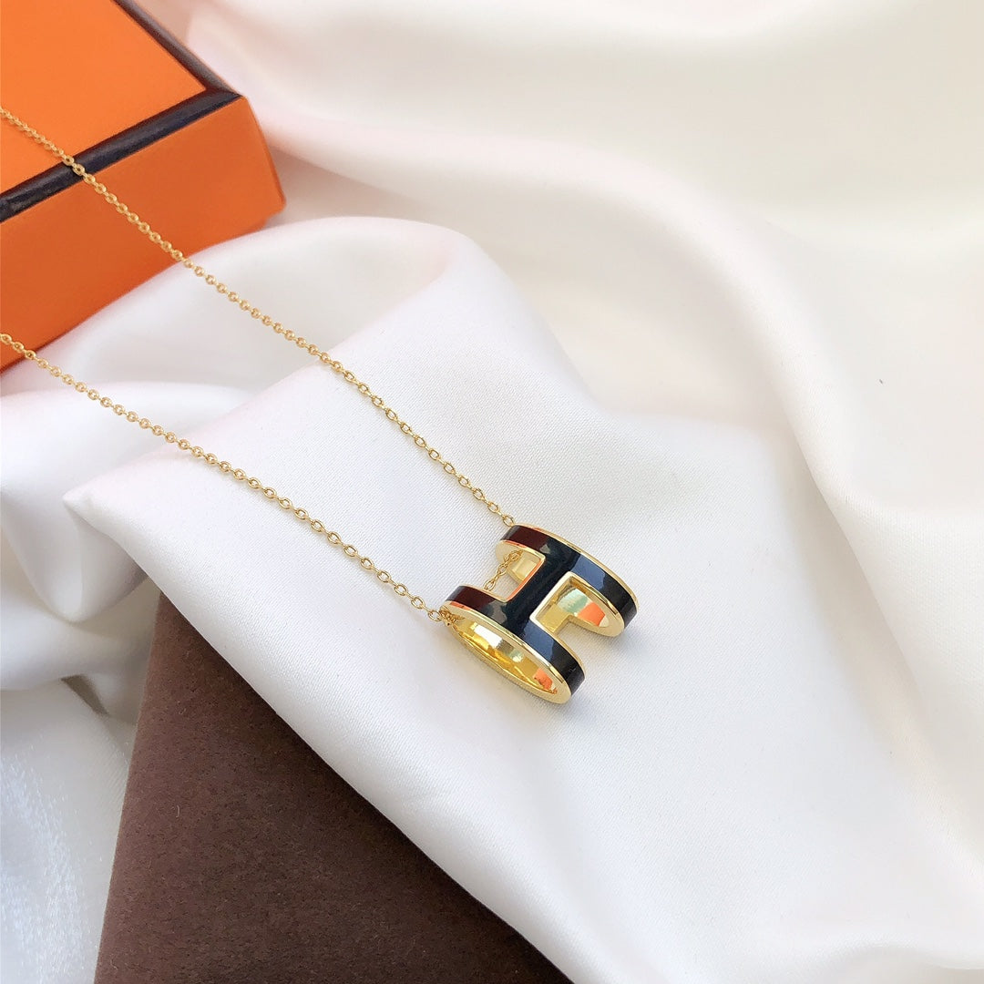 [BLUE TEARS]HM CLIC BLACK ENAMEL GOLD NECKLACE