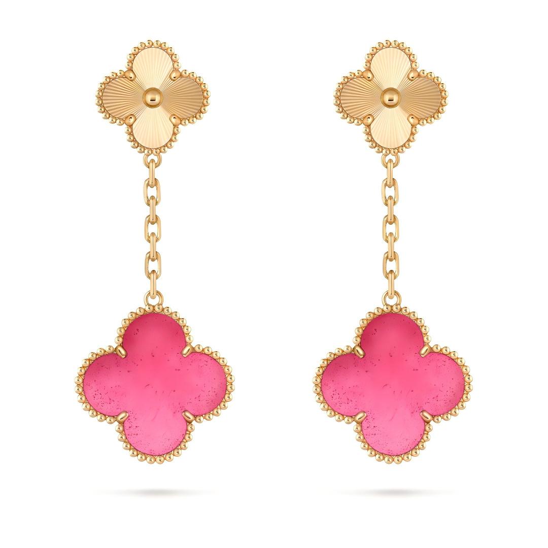 [Blue Tears Jewelry]NEW CLOVER 2 MOTIF PINK ENAMEL EARRINGS