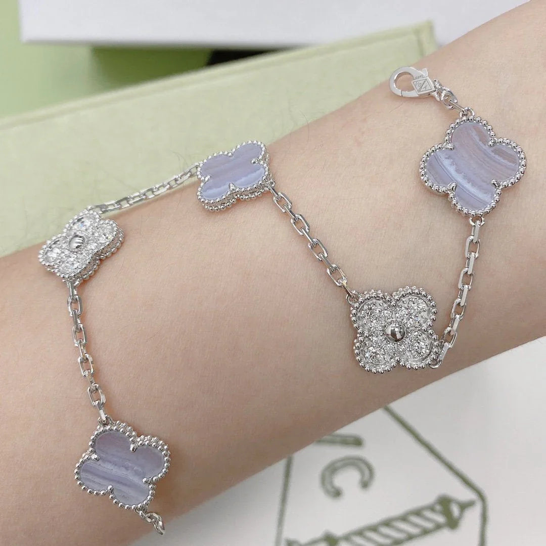 [BLUE TEARS] CLOVER 5 MOTIF PURPLE CHALCEDONY BRACELET COLLECTION
