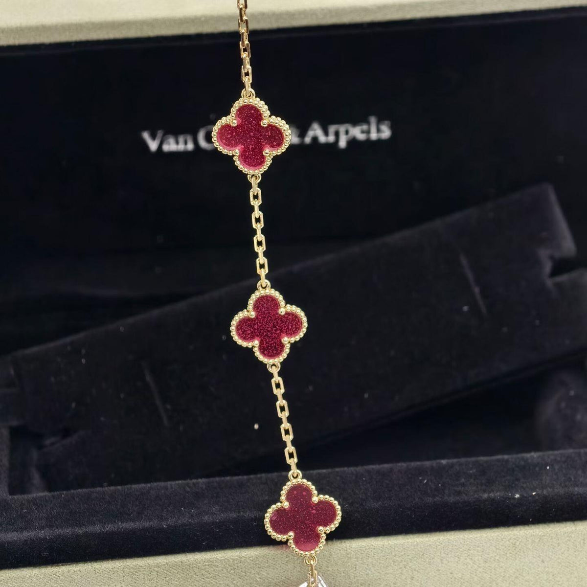 [Blue Tears Jewelry]NEW CLOVER 5 MOTIFS PINK ENAMEL BRACELET