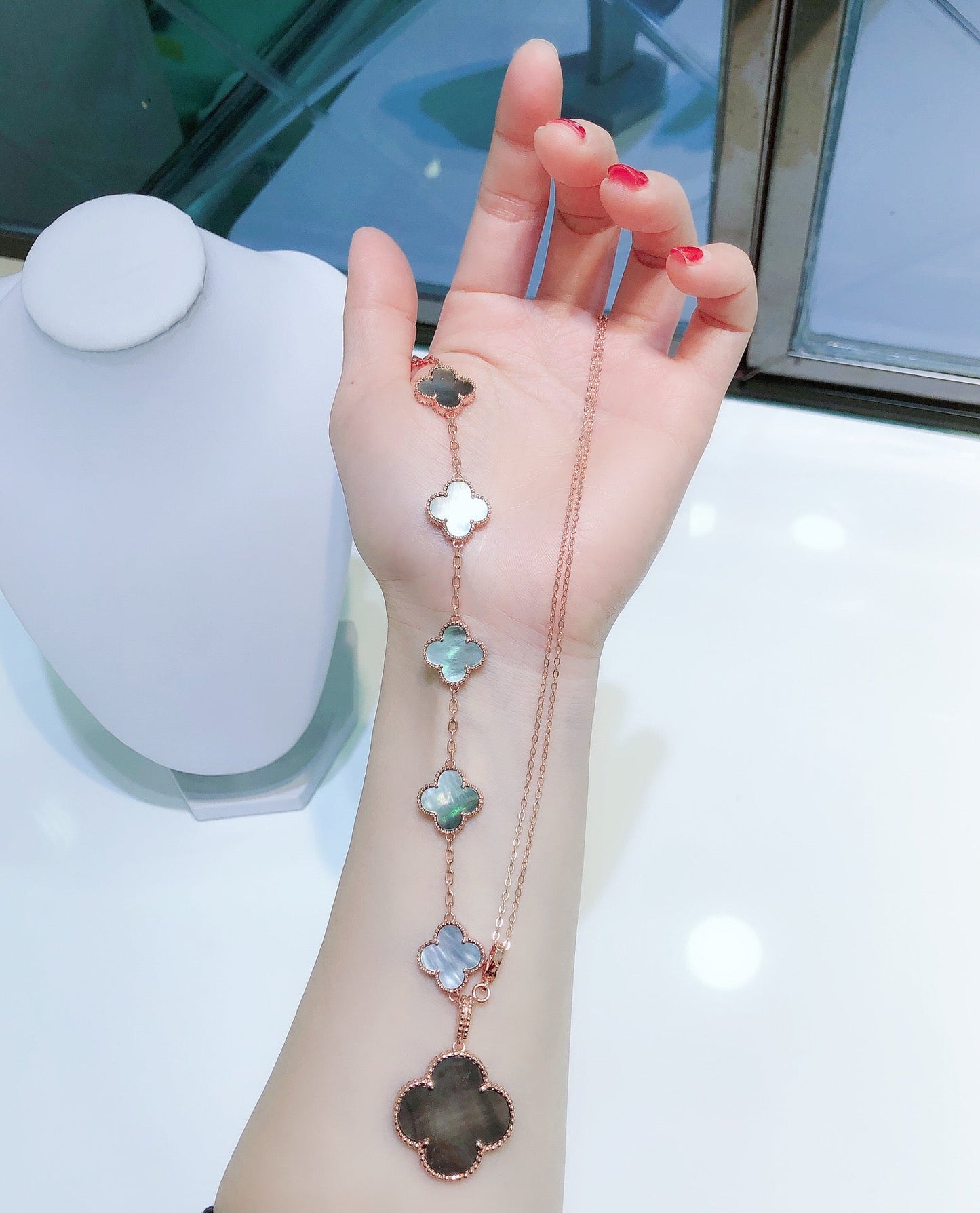 [BLUE TEARS]KOMBI-ARMBAND 5 MOTIVE UND HALSKETTE DUNKEL MOP ROSÉGOLD