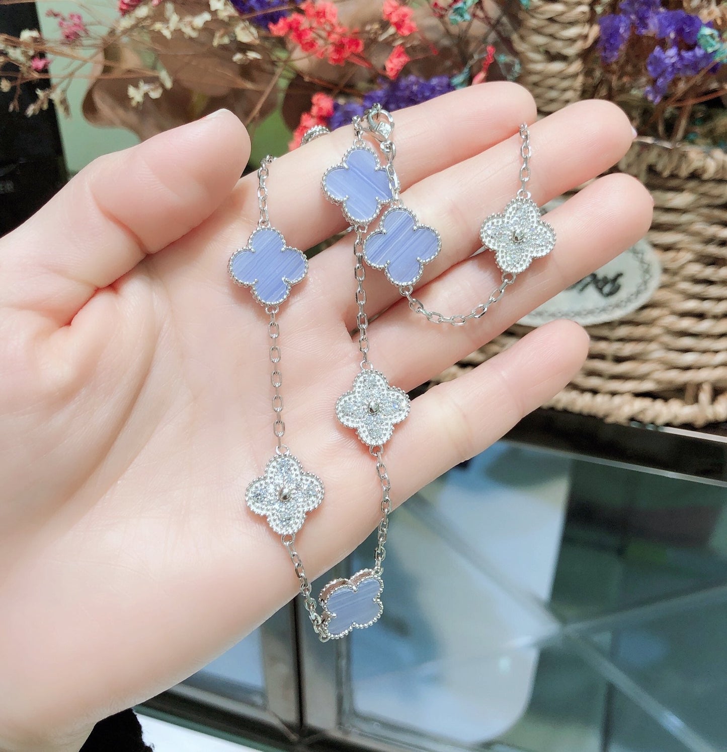 [BLAUE TRÄNEN]KLEE 10 MOTIVE CHALCEDON DIAMANTEN SILBER HALSKETTE
