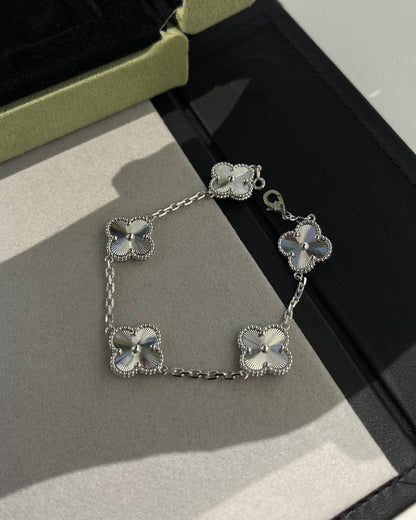 [BLAUE TRÄNEN]KLEE SILBERARMBAND MIT 5 MOTIVEN 